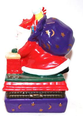 Santa Claus on Chimney Hinged Trinket Box 3 1/2" H