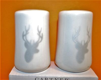 "Gartner" Pale Elk Impression on White Shakers-Boxed 3 1/4"