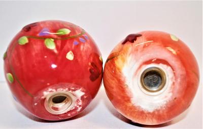 Pear & Apple Set with Vines and Flowers in Reds 3"