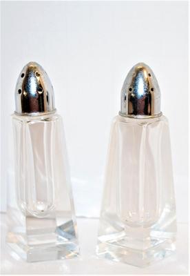 Diamond Shaped Clear Acrylic Set 4"
