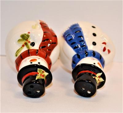 Snowmen with Black Hats with Holly Sprig 4"