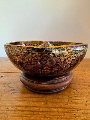 Japanese Satsuma bowl, Cobalt blue, finely painted Geisha, Porcelain, Meiji Period (1869-1927)