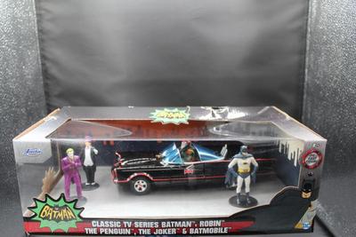 Jada - Batman TV Series Car and Figurines.