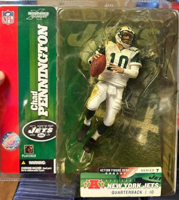 McFarlane- Jets # 10 - CHAD PENNINGTON 2003 Series 7 NFL Action Figure DEBUT