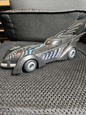 Vintage - 1996 Hasboro/Tonka "Batman Forever" Bat-Mobile.