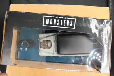 Universal Monsters - Frankenstein & 1957 Chevrolet Suburban