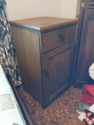 SMALL SIDE CABINET