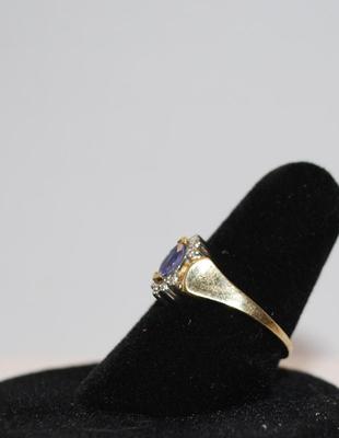 10k GOLD Marquis Shaped Light Purple Amethyst with Single Diamond Size: 6 3/4