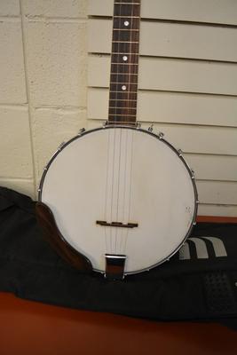 60â€™s LERO Open Back 5 String Banjo with Gig Bag 38.5â€x12â€x3â€