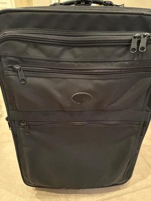 Lot 583 Large Kirkland Luggage
