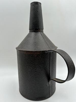 Decanter W/ Cup As Lid