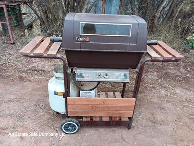 Nice Turco electronic ignition Electro light grill with propane tank, cover and lava rock