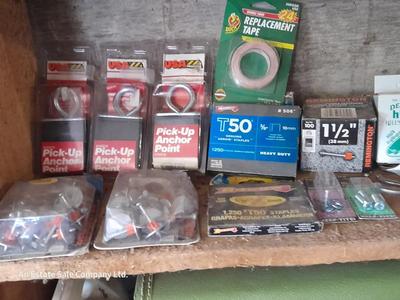 Assortment of mostly new home hardware