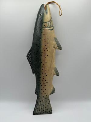 18†Carved Wood Fish Decor