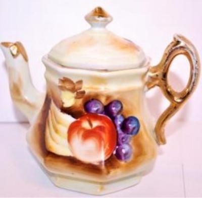 Small Teapot with Fruit