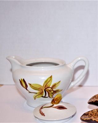 Acorn Dish and Tea Pot 2 Pcs.