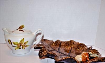 Acorn Dish and Tea Pot 2 Pcs.