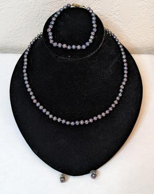 Black Pearl and 14K Gold Jewelry Set