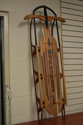 Vintage Speedway Classic Gladding Sled 53"