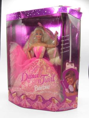Dance N' Twirl Barbie Mattel 11902 in Original Box Battery Operated Toy