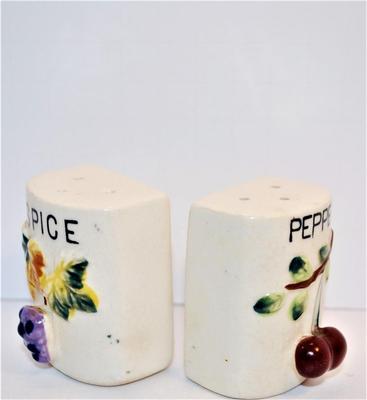 Vintage "Spice + Pepper" Set with Flat Back and Fruit 2 1/2"