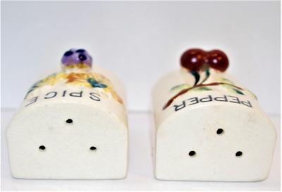 Vintage "Spice + Pepper" Set with Flat Back and Fruit 2 1/2"
