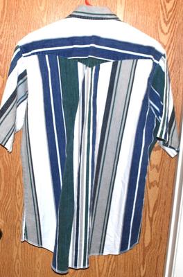 "Wrangler-Western Shirts" Brand - Blue Stripe Shirt with Pearl Style Snaps Size: LARGE