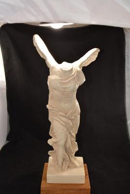 Vintage AMR Studios â€œNike of Samothraceâ€ Winged Victory Plaster Reproduction