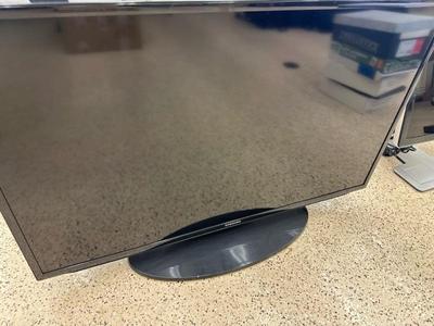 Lot 855 Samsung tv
