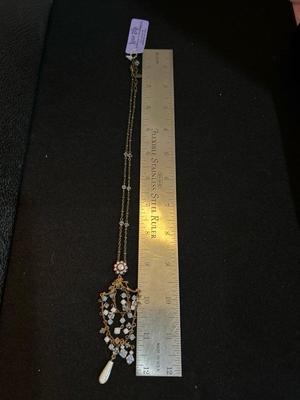 Lot 1005 necklaces / jewelry