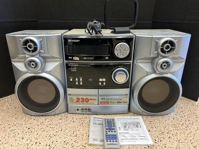 Lot 870 Sharp stereo