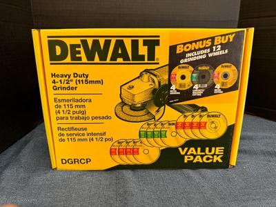 lot 1096 dewalt heavy duty 4-1/2 grinder