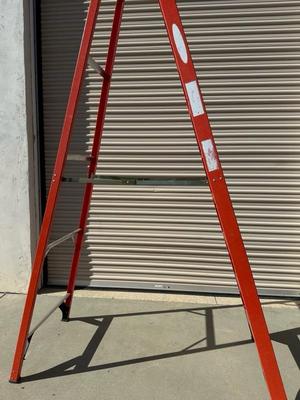 Lot 883, 9 1/2 feet tall Werner, fiberglass ladder