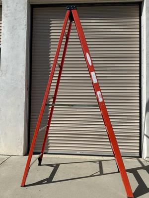 Lot 883, 9 1/2 feet tall Werner, fiberglass ladder