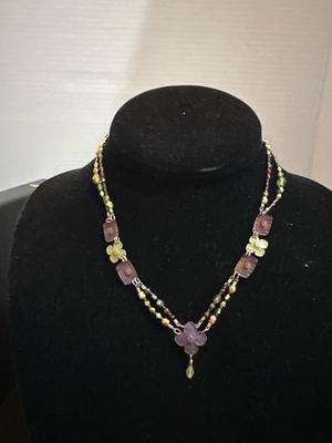 Lot 1027 2 necklaces