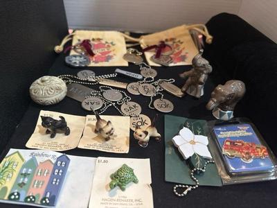 Lot 1034 variety of trinkets