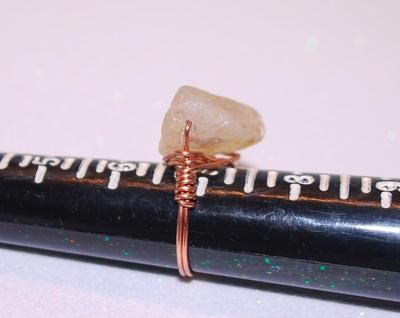 Ring Irregular Opaque Stone on a Wired Copper Style Band (4.9g) Size: 7