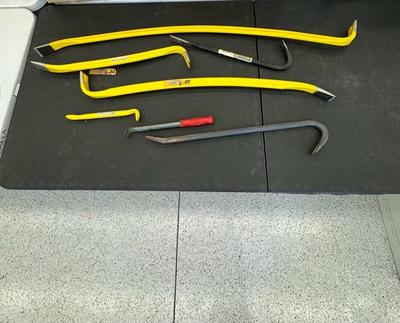 Lot 1132 collection of crowbars