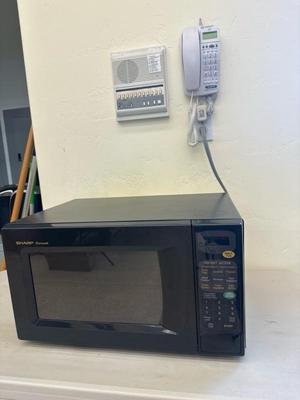 Lot 1180 sharp carousel microwave