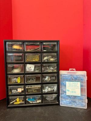 Lot 1138 miscellaneous hardware