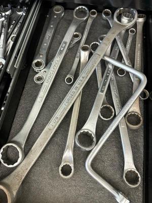 Lot 1239 miscellaneous wrenches and tools, some of them craftsman