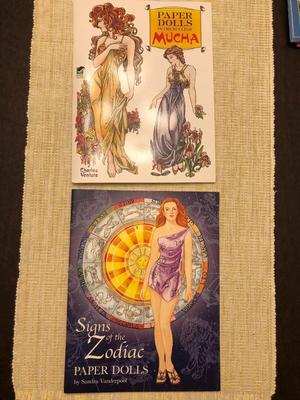 PAPER DOLLS LOT (5)