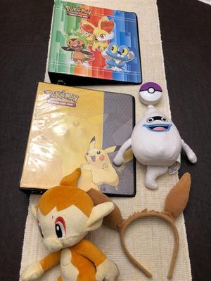 POKEMON BINDERS / PLUSH