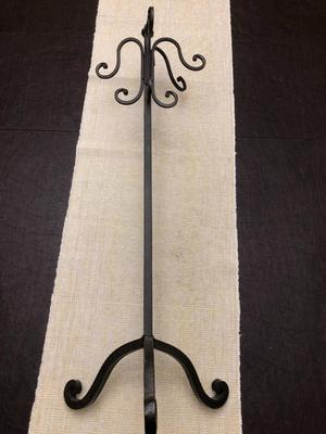 METAL DISPLAY RACK / HANGER