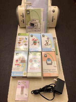 CRICUT MACHINE AND ACCESSORIES
