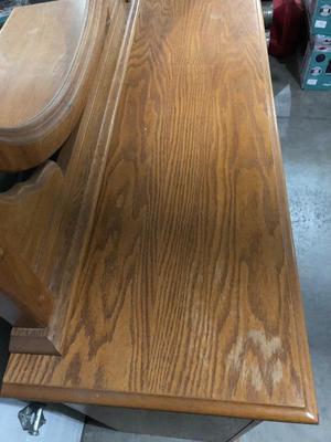 NICE OAK DRESSER W/ MIRROR