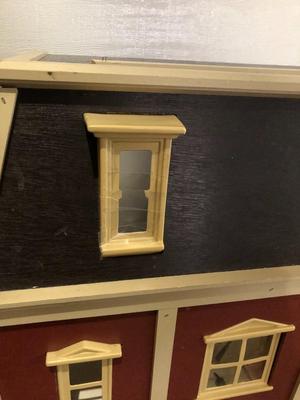 DOLL HOUSE AND MORE