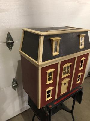 DOLL HOUSE AND MORE