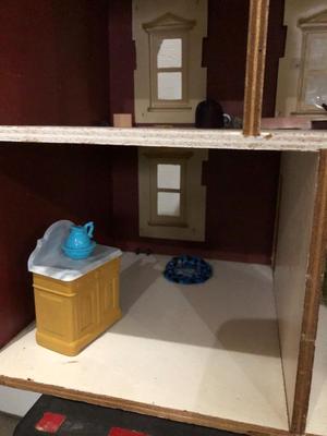 DOLL HOUSE AND MORE