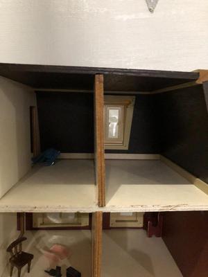 DOLL HOUSE AND MORE